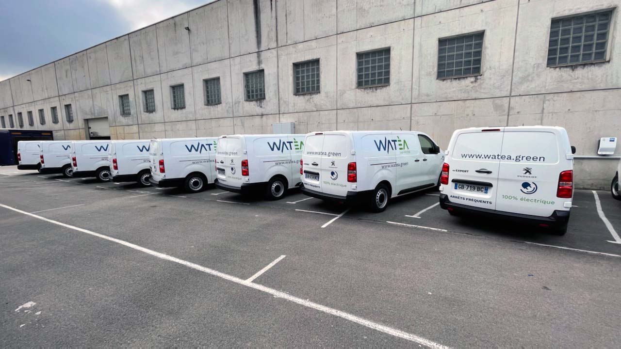 Flotte de véhicules utilitaires électriques pour la livraison du dernier kilomètre