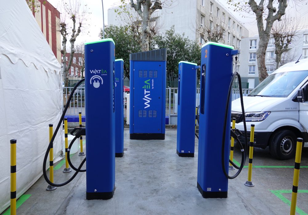 Borne de recharge rapide pour les entreprises