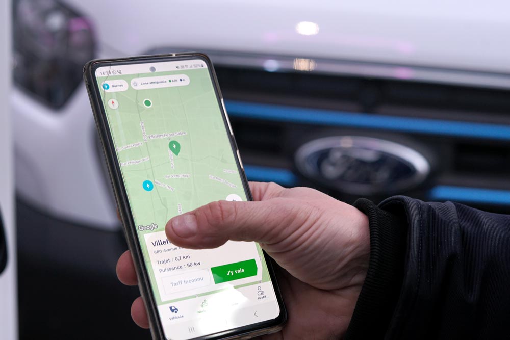 Application mobile et outil de gestion de flotte dédiés aux véhicules utilitaires électriques et aux gestionnaires de flottes.